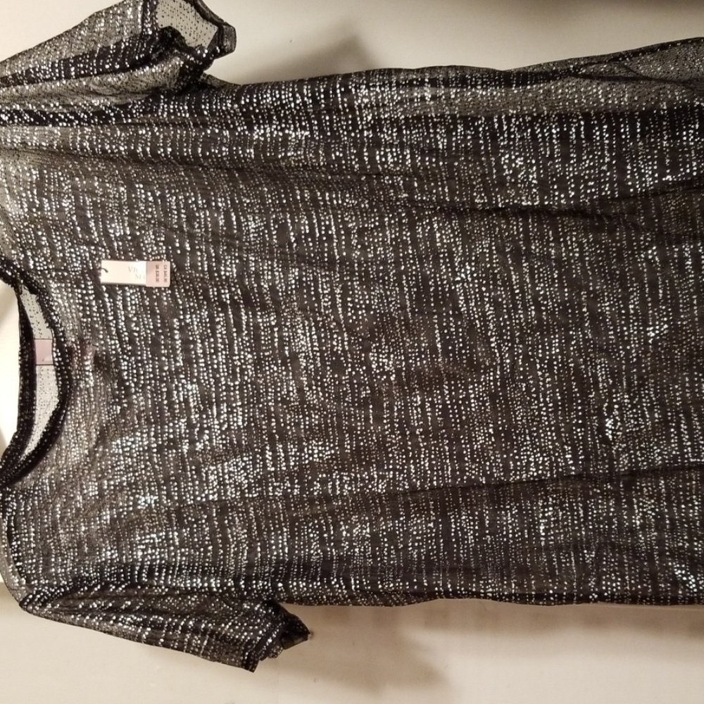Shirt - Picture 3 of 3